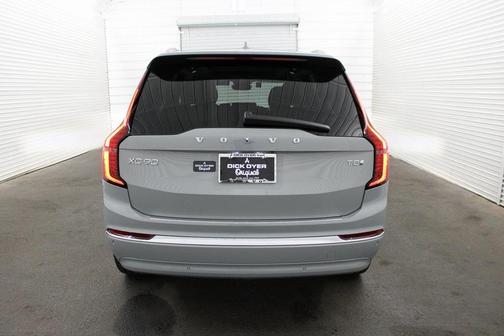 2025 Volvo XC90 Plug-In Hybrid T8 Plus 7-Seater