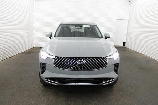 2025 Volvo XC90 Plug-In Hybrid T8 Plus 7-Seater