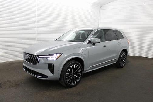 2025 Volvo XC90 Plug-In Hybrid T8 Plus 7-Seater
