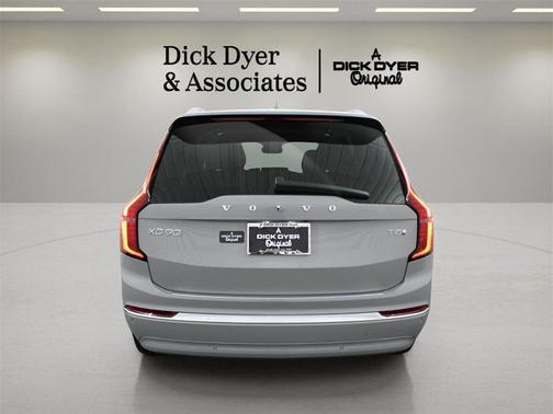 2025 Volvo XC90 Plug-In Hybrid T8 Plus 7-Seater