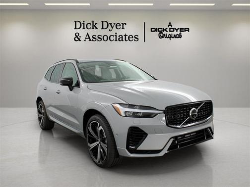 2025 Volvo XC60 Plug-In Hybrid T8 Ultra