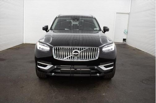 2025 Volvo XC90 Plug-In Hybrid T8 Plus 7-Seater