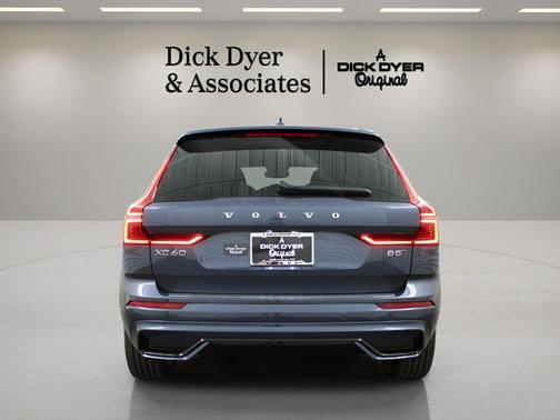2026 Volvo XC60 B5 Plus