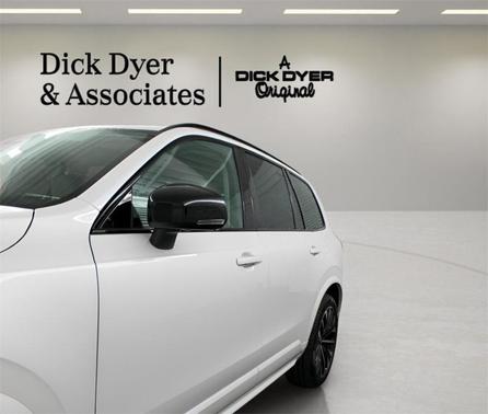 2026 Volvo XC90 B6 Ultra Dark Theme 7-Seater