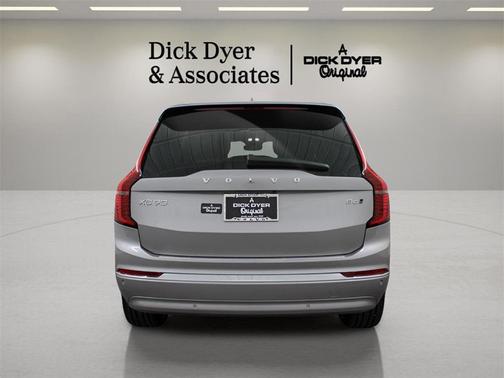 2026 Volvo XC90 B6 Plus 7-Seater