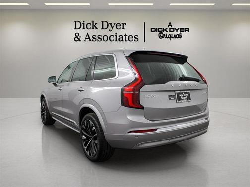 2026 Volvo XC90 B6 Plus 7-Seater