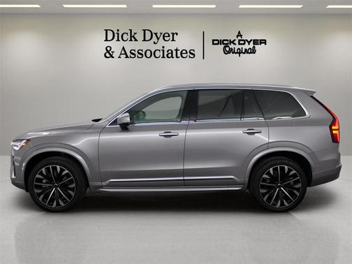 2026 Volvo XC90 B6 Plus 7-Seater