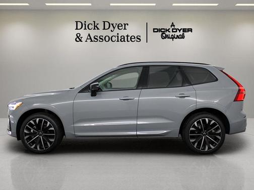 2026 Volvo XC60 B5 Ultra