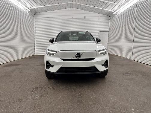 2024 Volvo XC40 Recharge Pure Electric Core
