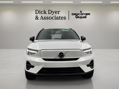 2024 Volvo XC40 Recharge Pure Electric Core