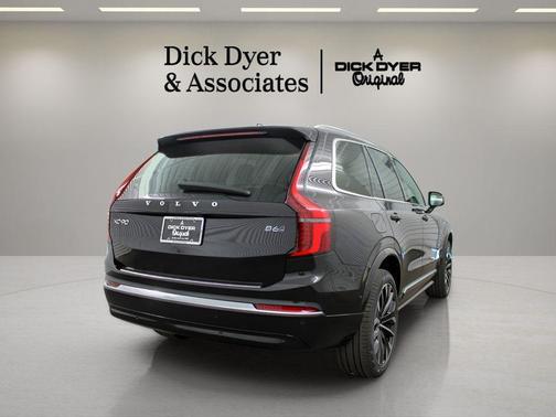 2026 Volvo XC90 B6 Ultra 7-Seater