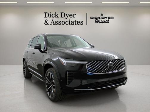 2026 Volvo XC90 B6 Ultra 7-Seater