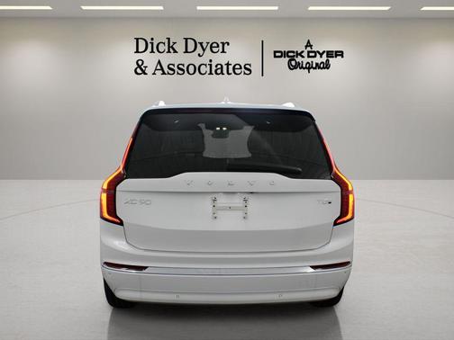 2026 Volvo XC90 Plug-In Hybrid T8 Plus 6-Seater