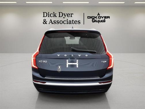 2025 Volvo XC90 Plug-In Hybrid T8 Plus 6-Seater
