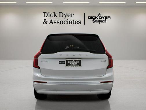 2026 Volvo XC90 B6 Ultra 7-Seater