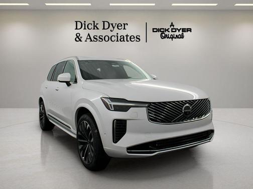 2026 Volvo XC90 B6 Ultra 7-Seater