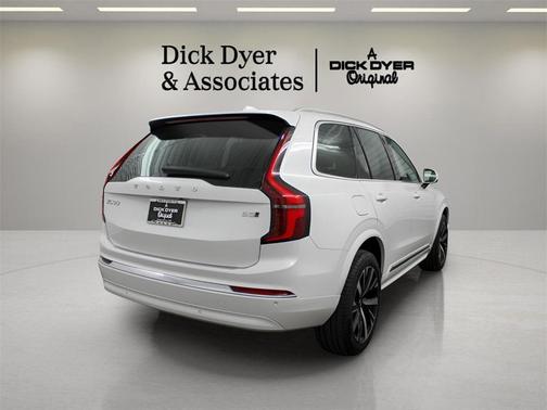 2026 Volvo XC90 B5 Core