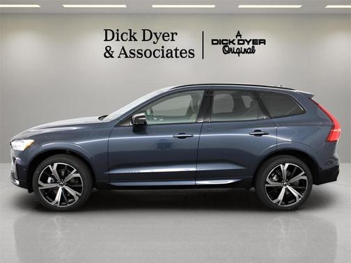 2025 Volvo XC60 B5 Ultra