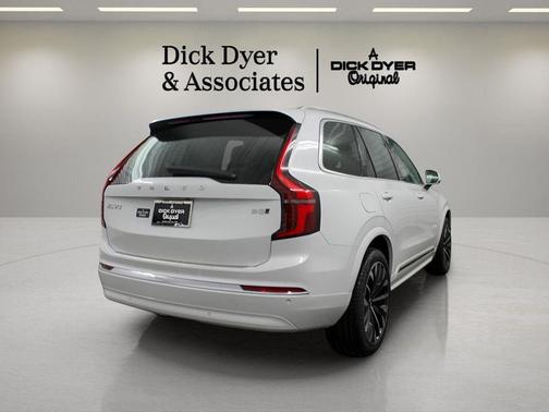 2026 Volvo XC90 B5 Core