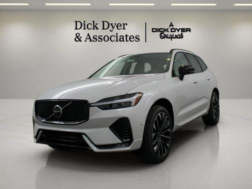 2026 Volvo XC60 B5 Ultra