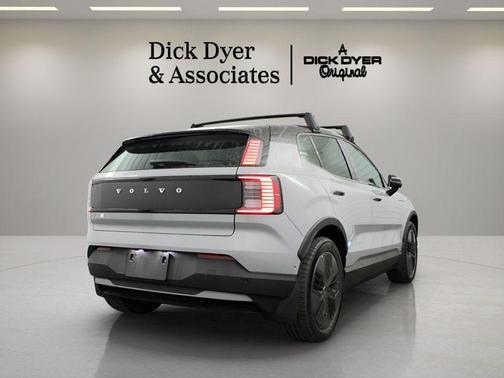 2026 Volvo EX30 TWIN MOTOR CROSS COUNTRY ULTRA