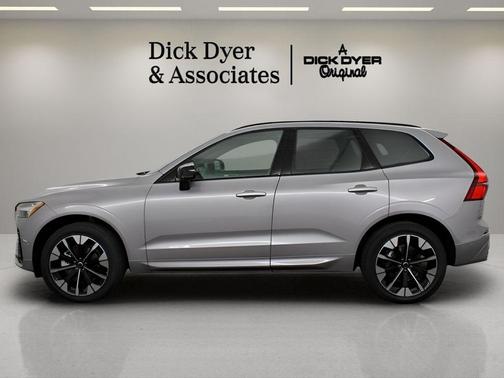 Silver 2026 Volvo XC60 B5 Plus Dark Theme