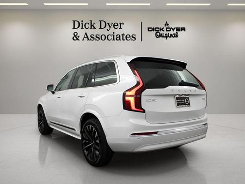 2026 Volvo XC90 Plug-In Hybrid T8 Plus 7-Seater