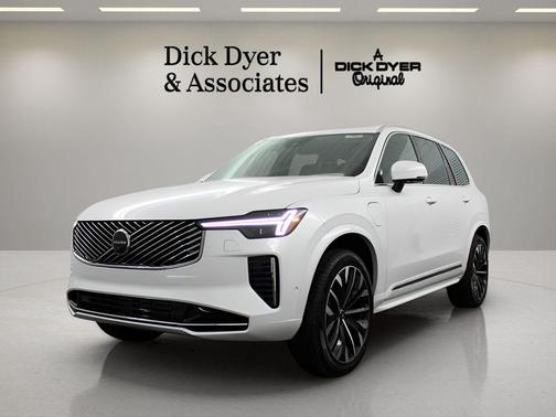 2026 Volvo XC90 Plug-In Hybrid T8 Plus 7-Seater