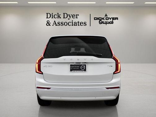 2026 Volvo XC90 Plug-In Hybrid T8 Plus 7-Seater