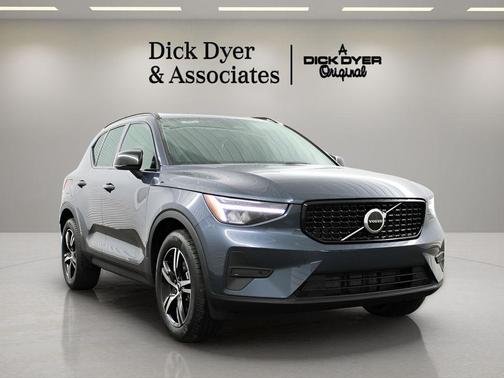 Denim Blue 2026 Volvo XC40 B5 Core