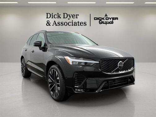 2026 Volvo XC60 B5 Ultra