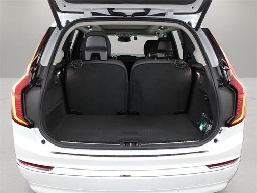 2025 Volvo XC90 Plug-In Hybrid T8 Core 7-Seater