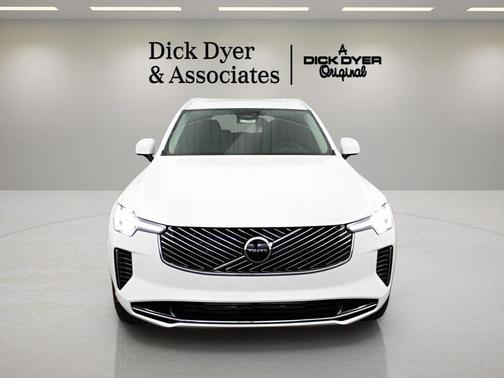 2025 Volvo XC90 Plug-In Hybrid T8 Core 7-Seater