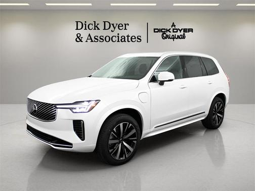 2025 Volvo XC90 Plug-In Hybrid T8 Core 7-Seater