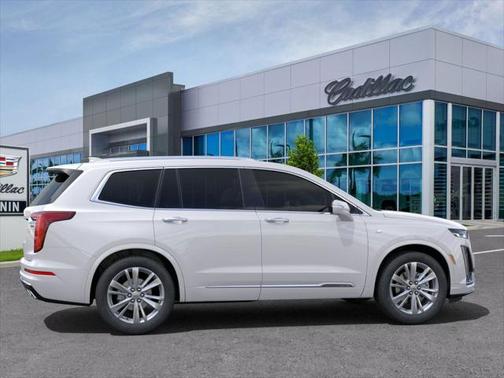 2025 Cadillac XT6 Premium Luxury FWD
