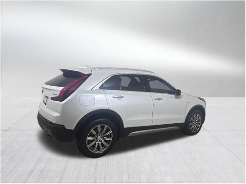 2022 Cadillac XT4 Premium Luxury
