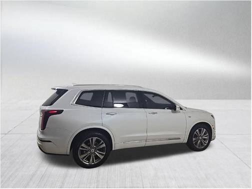 2023 Cadillac XT6 Premium Luxury FWD