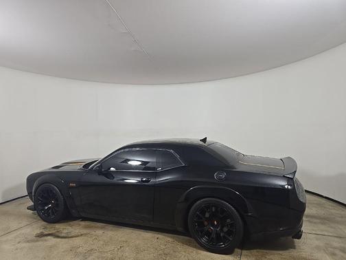 2022 Dodge Challenger R/T Scat Pack Widebody