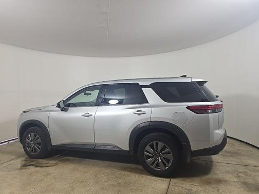 2025 Nissan Pathfinder S FWD