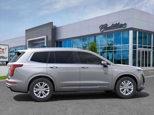 2025 Cadillac XT6 Luxury FWD