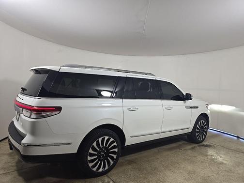 2024 Lincoln Navigator Black Label
