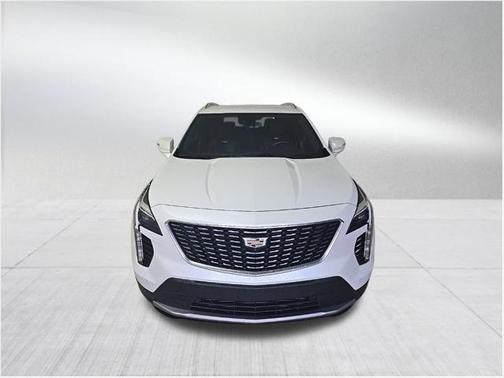 2022 Cadillac XT4 Premium Luxury