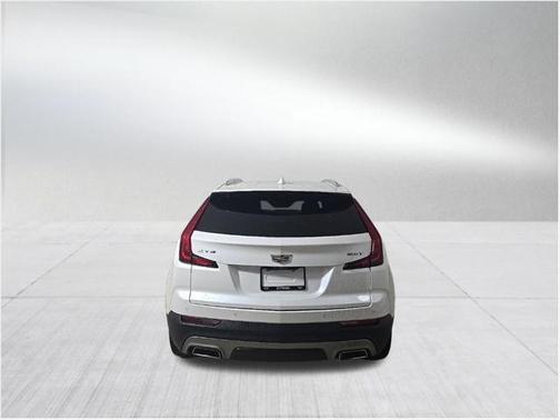 2022 Cadillac XT4 Premium Luxury