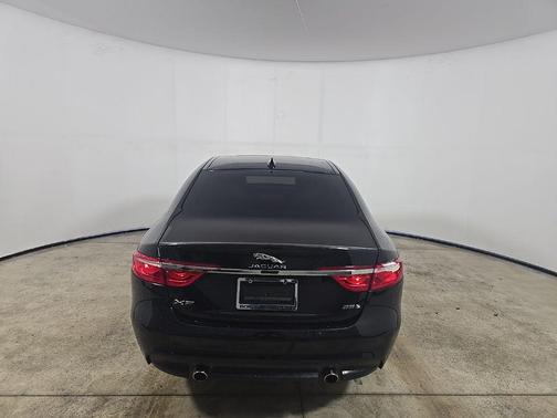 2018 Jaguar XF 25t Premium