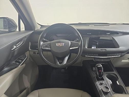 2022 Cadillac XT4 Luxury