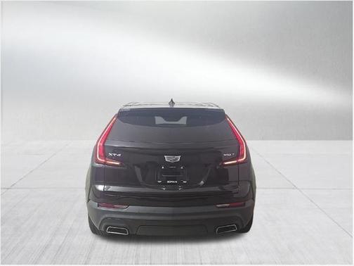 2022 Cadillac XT4 Luxury
