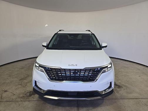 2023 Kia Carnival SX