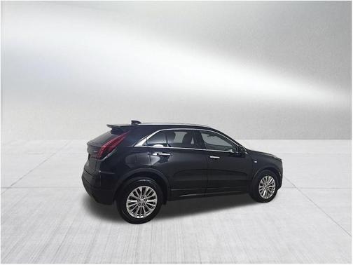 2024 Cadillac XT4 Luxury
