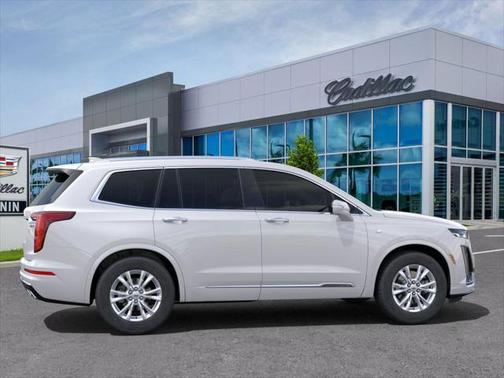 2025 Cadillac XT6 Luxury FWD