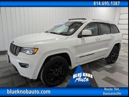 2022 Jeep Grand Cherokee Laredo